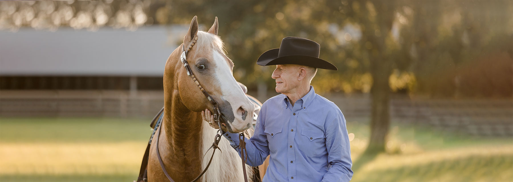 Lyle Lovett with horse